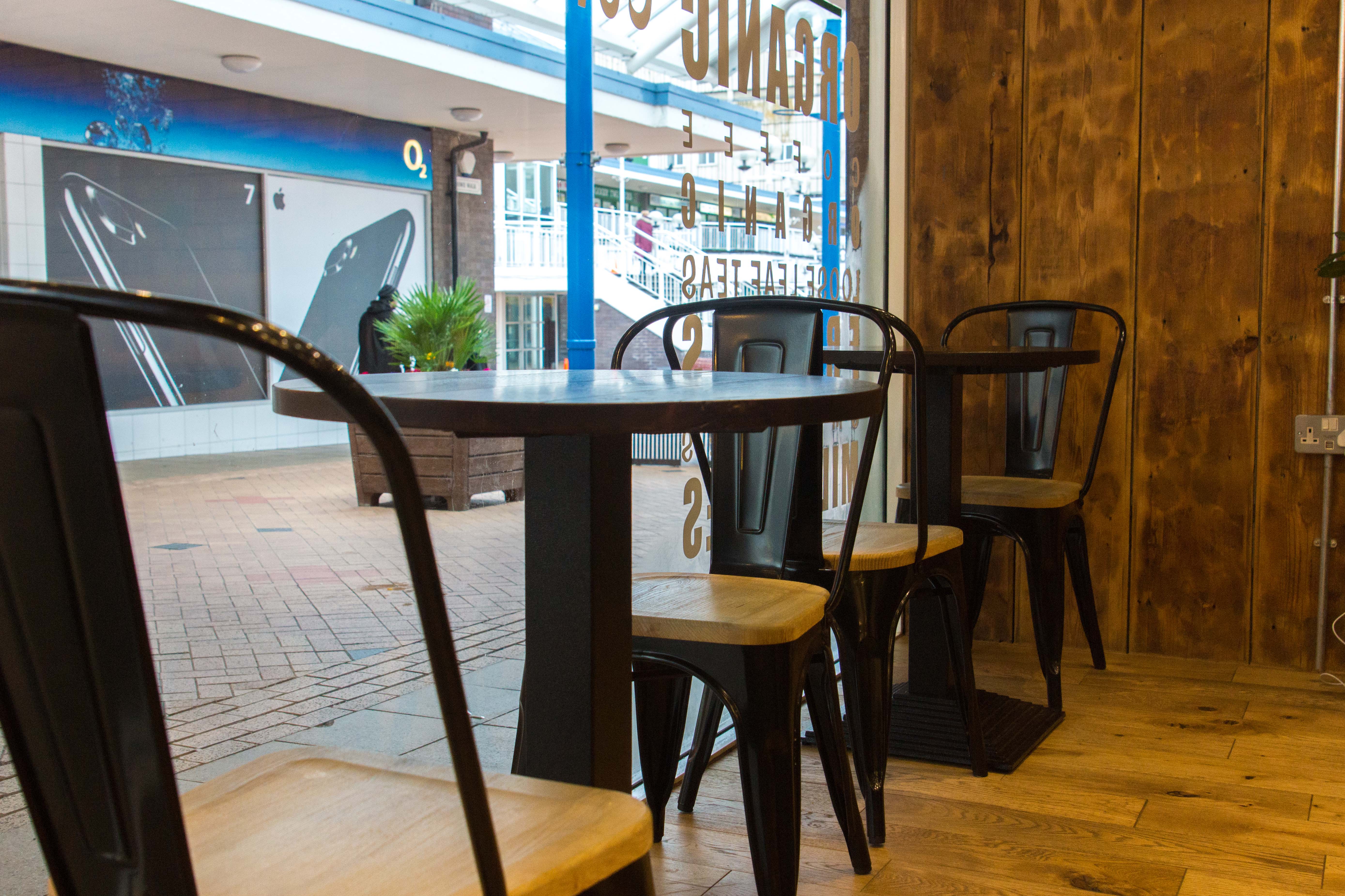 Cafe Chairs – Choosing The Right One